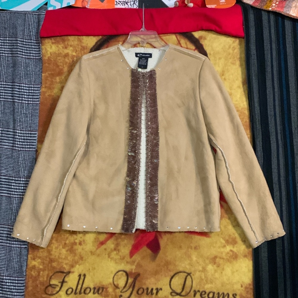 E STUDIO-light tan Canadian *custom decorated long sleeve clip-buttoned blazer